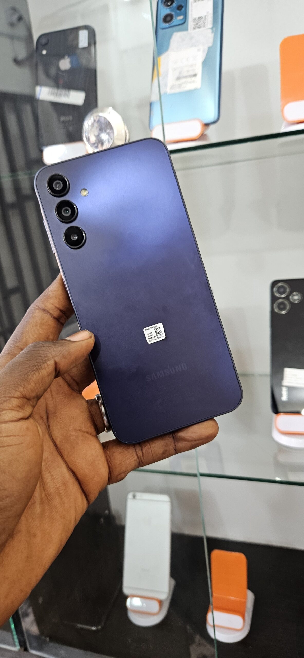 2025/11/1000863208-scaled.jpg Samsung galaxy A15 5g 4+128gb - Image 1