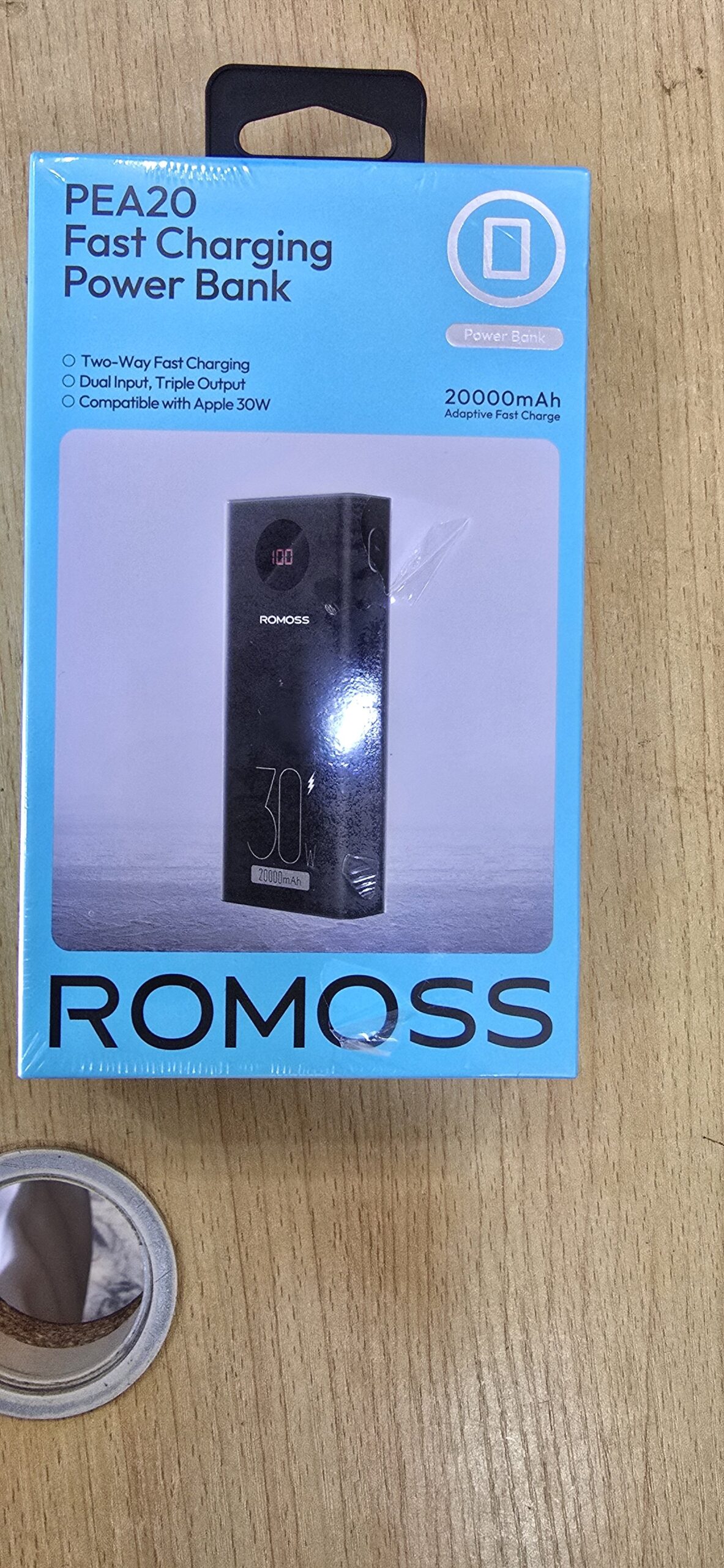 2026/05/441656-scaled.jpg Romoss pea20 fast charging powerbank - Image 1